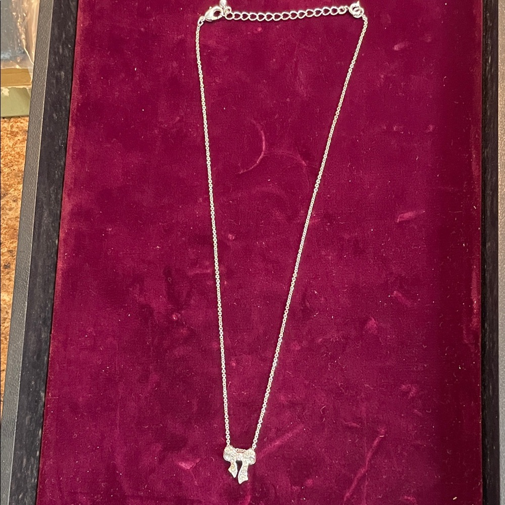 Sparkly‎ Bow Pendant Necklace Dainty Silver Tone Chain Jewelry Fashion
